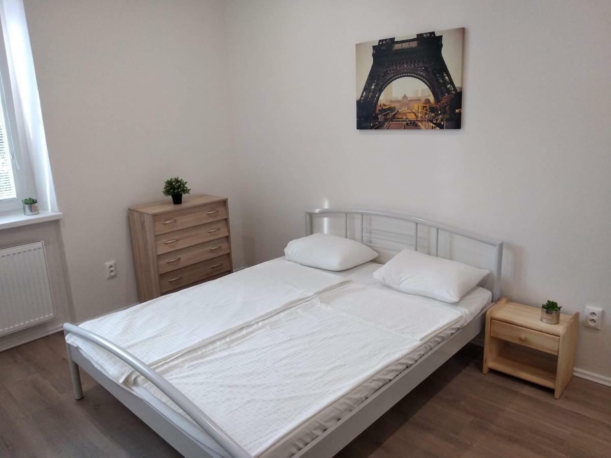 Kate & Jenny Apartments - Cosy Place In The City Center Μπρατισλάβα Εξωτερικό φωτογραφία