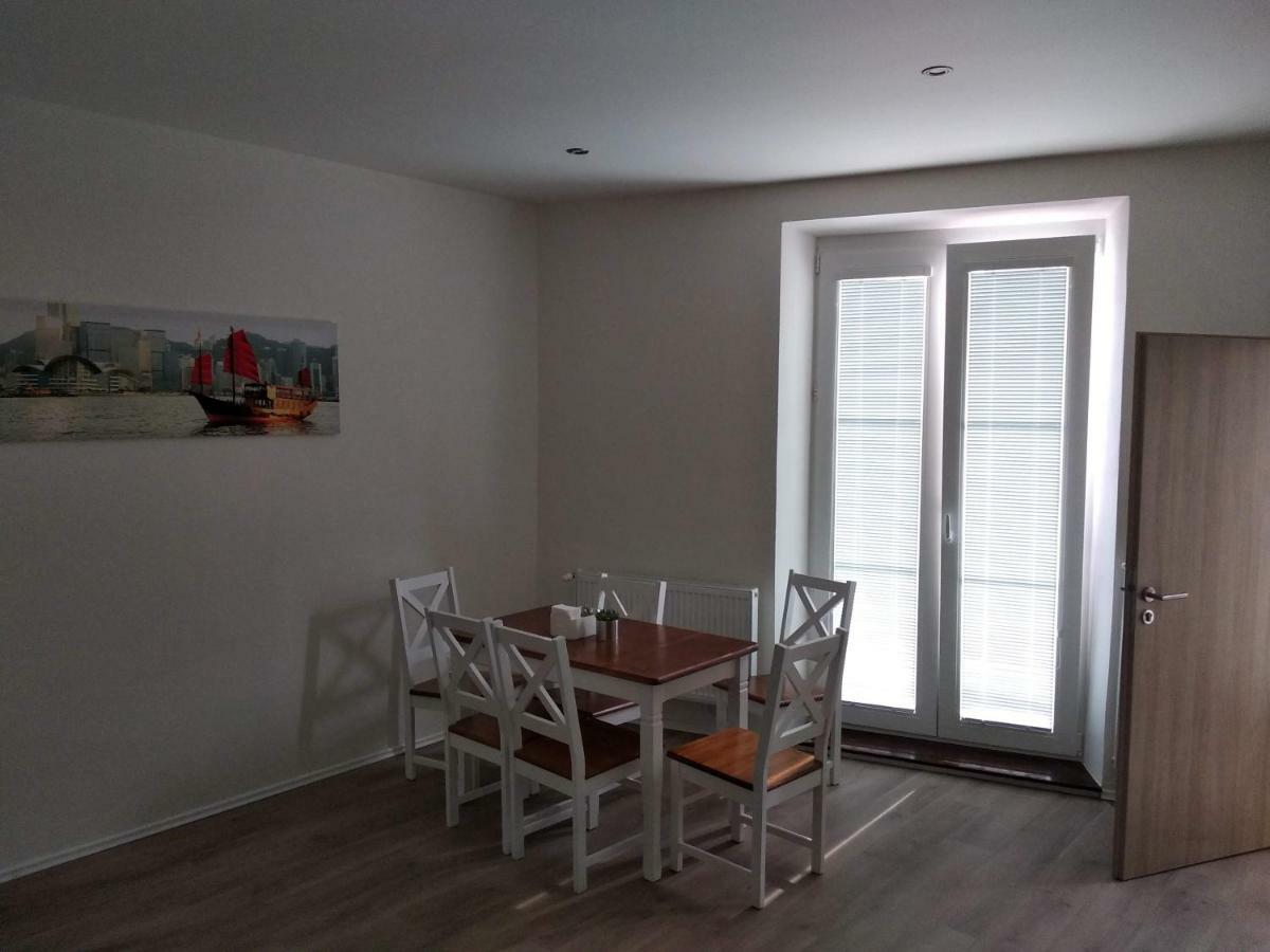 Kate & Jenny Apartments - Cosy Place In The City Center Μπρατισλάβα Εξωτερικό φωτογραφία