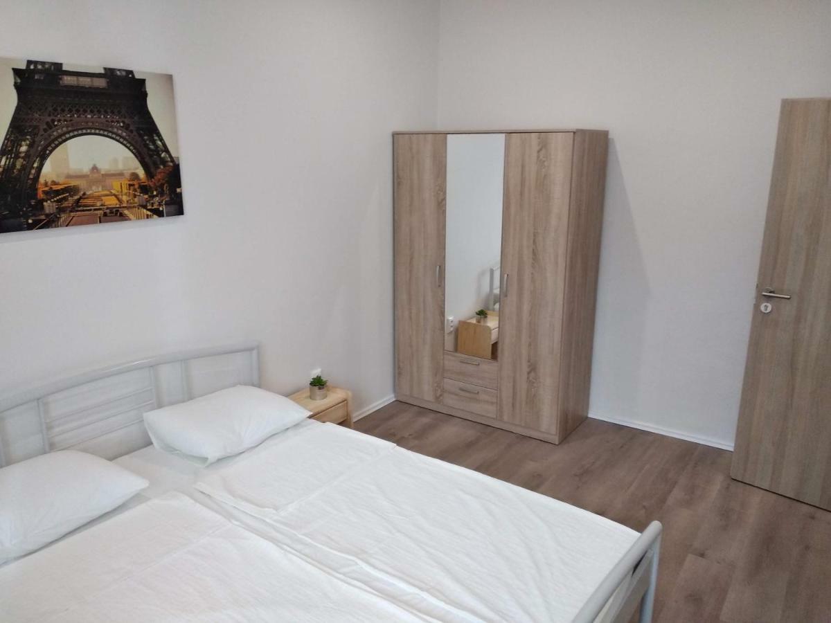 Kate & Jenny Apartments - Cosy Place In The City Center Μπρατισλάβα Εξωτερικό φωτογραφία