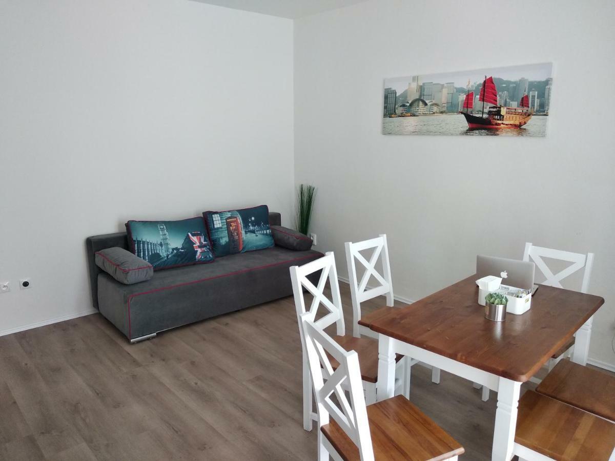 Kate & Jenny Apartments - Cosy Place In The City Center Μπρατισλάβα Εξωτερικό φωτογραφία